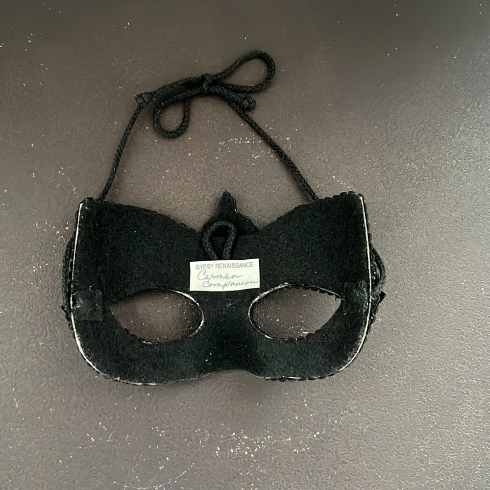 Gypsy Renaissance, Carmen Companion Mask